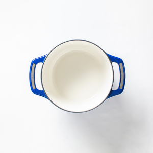 USA Enamel? Cast Iron Dutch Oven