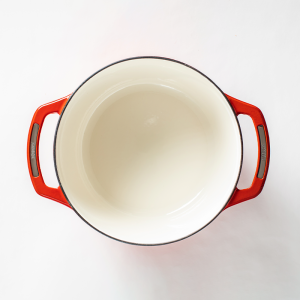 USA Enamel? Cast Iron Dutch Oven