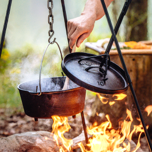 Camp Dutch Oven