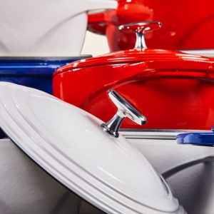 USA Enamel? Cast Iron Dutch Oven