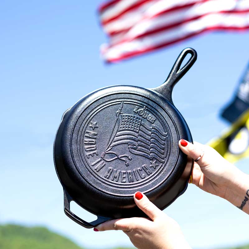 L8SKFLAG_2022-American-Flag-Logo-Skillet_Lifestyle-1_EDIT_800x800_WEB_ae9ab359-5302-40e7-ad0c-459609478a6a.jpg