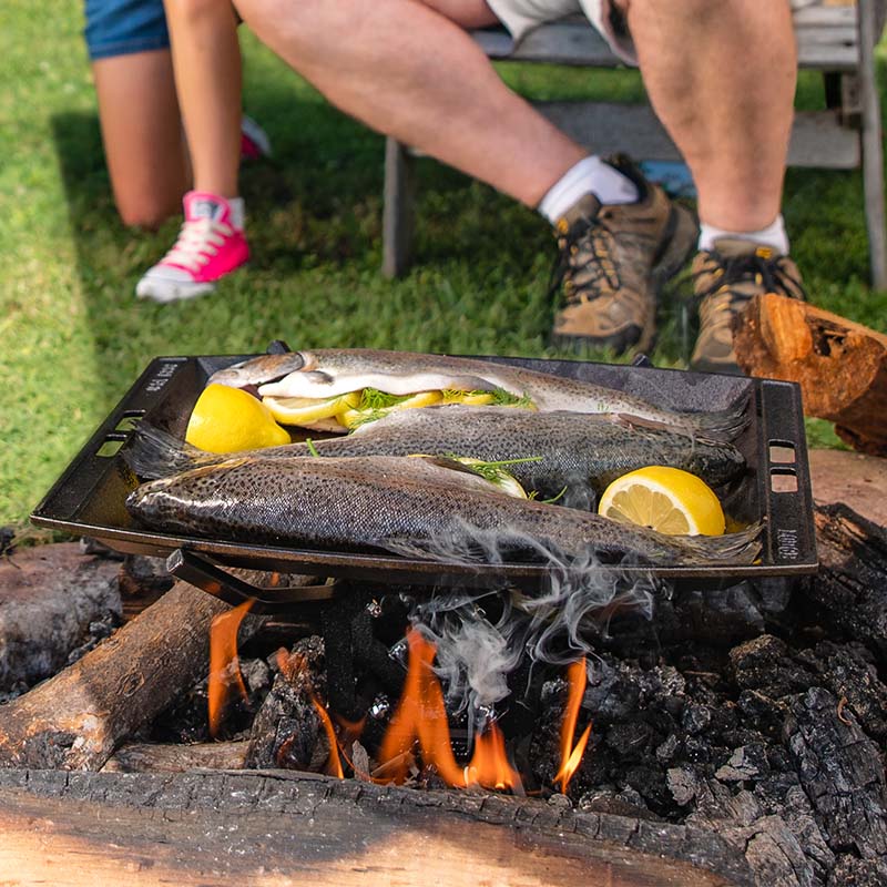 LJSCP3_Grill_20Topper_New_20Handles_Lifestyle1_800x800_WEB.jpg