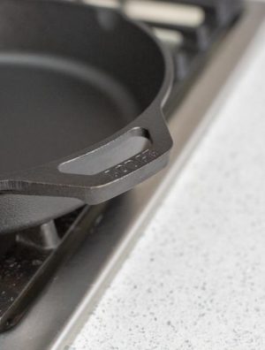 Cast Iron Dual-Handle Pan