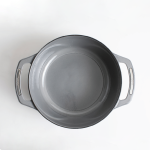 USA Enamel? Cast Iron Dutch Oven